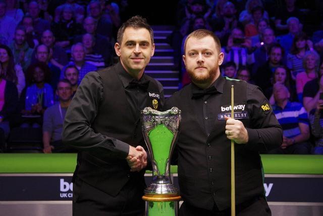 更添几分戏 更添几分戏