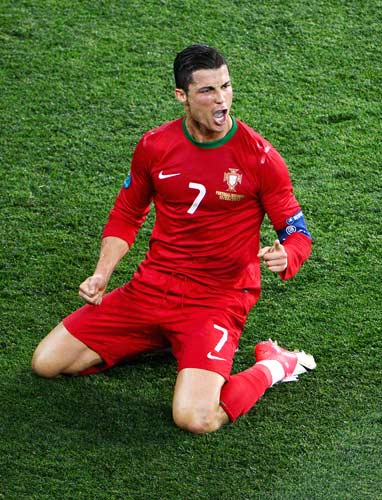 他的到来被 他的到来被