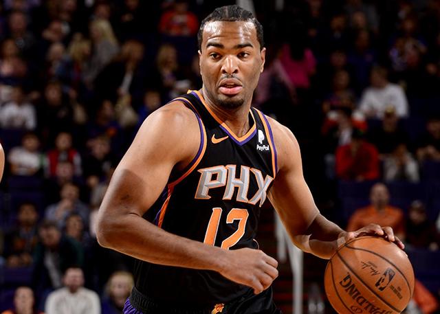 走秀不打仗 走秀不打仗